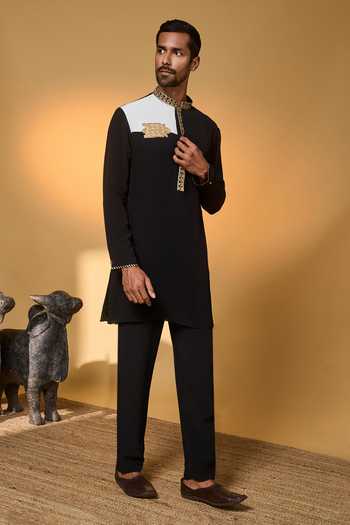 Buy_Masaba_Black Crepe, Silk Embroidery, Zari, Applique And White Turtle Tale Kurta Set 