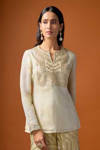 RAYASHA KHAN_Beige Silk, Tissue Embroidery Split V-neck Ziya Kurta And Gharara Set _Online_at_Aza_Fashions
