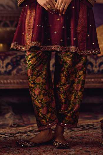 Shop_Reeti Arneja_Maroon Silk, Handloom Cotton, Brocade, Organza Virsa Mehroon Hara Kurta Set _Online_at_Aza_Fashions