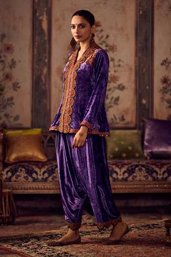 Buy_Reeti Arneja_Blue Silk, Velvet Embroidery, Sequins V-neck Neel Short Kurta And Salwar Set _Online_at_Aza_Fashions