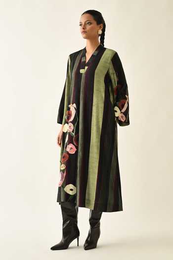 Buy_OFRIDA_Green Cotton V-neck Moss Stripes A-line Dress _Online_at_Aza_Fashions