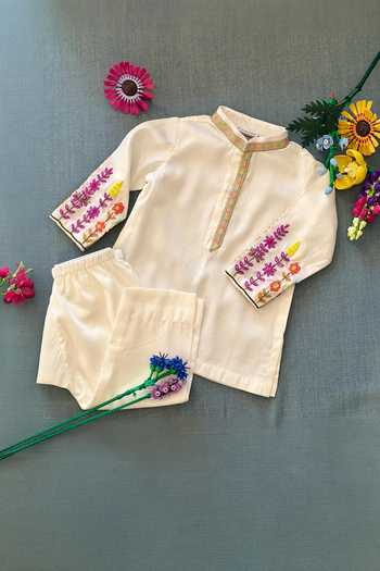 Shop_Rage Attire-Sweta Saria_Off White Cotton Embroidery, Zari Sleeve Kurta Set _at_Aza_Fashions