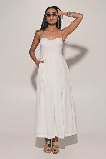 Shop_Kriti Bapna_White Linen Sweetheart Neck Pleated Flare Maxi Dress _Online_at_Aza_Fashions