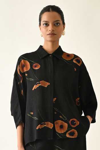 Buy_OFRIDA_Black Cotton Collared Winter Daffodil Ae Printed Shirt _at_Aza_Fashions