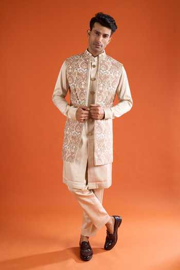 Buy_Qbik_Ivory Embroidery Floral Bundi And Kurta Set _at_Aza_Fashions