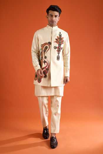 Shop_Qbik_Off White Embroidery, Zari, Mirrors Paisley Bundi And Kurta Set 