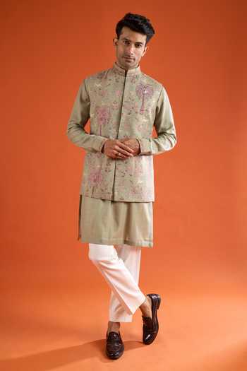 Buy_Qbik_Green Embroidery Tropical Bundi And Kurta Set _at_Aza_Fashions