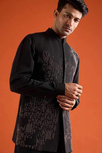 Buy_Qbik_Black Stones Geometric Embroidered Bundi And Kurta Set _Online_at_Aza_Fashions