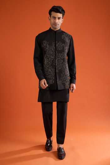 Qbik_Black Stones Geometric Embroidered Bundi And Kurta Set _at_Aza_Fashions