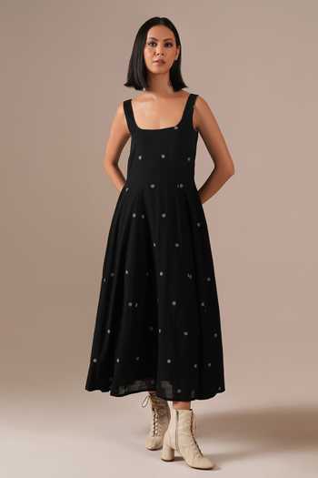 Buy_Indigo Dreams_Black Cotton Square Neck Handwoven Jamdani Dress _Online_at_Aza_Fashions