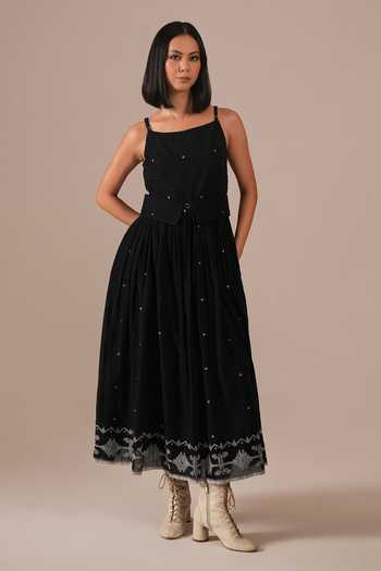 Buy_Indigo Dreams_Black Cotton Square Neck Handwoven Jamdani Midi Dress And Belt Set _at_Aza_Fashions