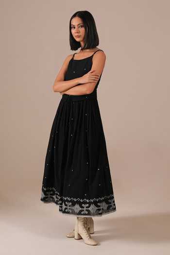 Buy_Indigo Dreams_Black Cotton Square Neck Handwoven Jamdani Midi Dress And Belt Set _Online_at_Aza_Fashions