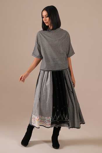 Buy_Indigo Dreams_Black Cotton High Neck Handwoven Jamdani Top And Skirt Set _Online_at_Aza_Fashions