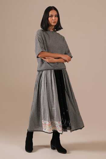 Indigo Dreams_Black Cotton High Neck Handwoven Jamdani Top And Skirt Set _at_Aza_Fashions