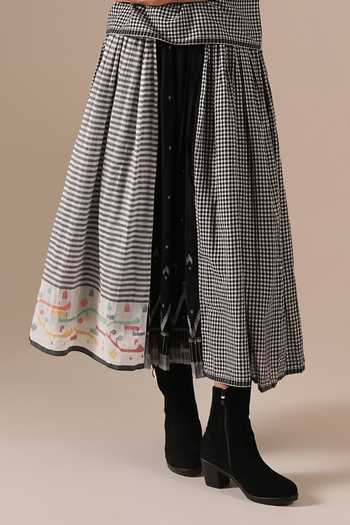 Indigo Dreams_Black Cotton High Neck Handwoven Jamdani Top And Skirt Set _Online