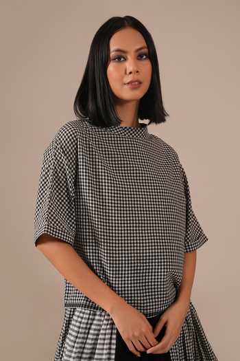 Shop_Indigo Dreams_Black Cotton High Neck Handwoven Jamdani Top And Skirt Set _Online