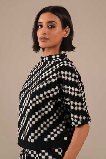 Buy_Indigo Dreams_Black Cotton High Neck Handwoven Ikat Top And Skirt Set 