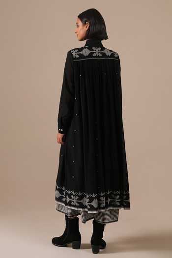 Buy_Indigo Dreams_Black Cotton Embroidery Mandarin Collar, Square Neck Handwoven Jamdani Dress Set _Online_at_Aza_Fashions