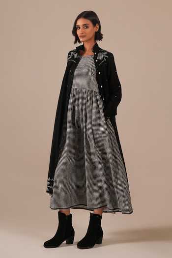 Shop_Indigo Dreams_Black Cotton Embroidery Mandarin Collar, Square Neck Handwoven Jamdani Dress Set 