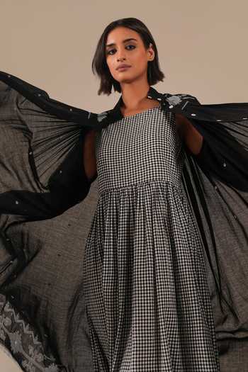 Shop_Indigo Dreams_Black Cotton Embroidery Mandarin Collar, Square Neck Handwoven Jamdani Dress Set _Online