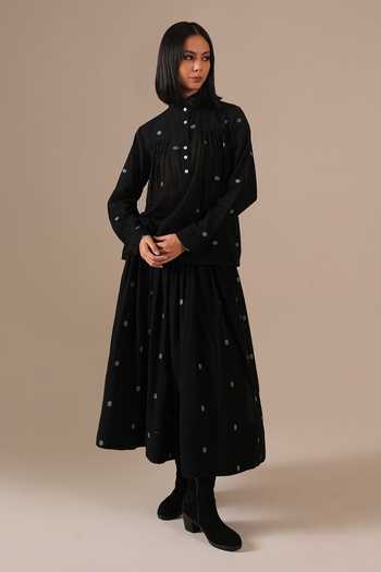 Indigo Dreams_Black Cotton Mandarin Collar Handwoven Jamdani Top With Skirt _at_Aza_Fashions