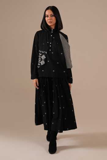 Buy_Indigo Dreams_Black Cotton Mandarin Collar Handwoven Jamdani Waistcoat And Skirt Set _at_Aza_Fashions