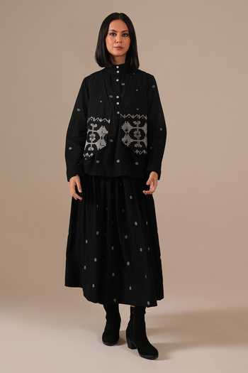 Buy_Indigo Dreams_Black Cotton Mandarin Collar Handwoven Jamdani Waistcoat And Skirt Set _Online_at_Aza_Fashions