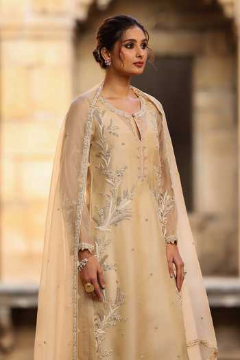 Buy_Label Niti Bothra_Beige Silk, Organza, Tencel Pearls Round Neck, Yes Floral Embroidered Kurta Set _Online_at_Aza_Fashions