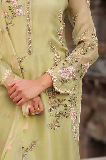Buy_Label Niti Bothra_Green Silk, Organza, Tencel Pearls, Zari Round Floral Embroidered Kurta Set 