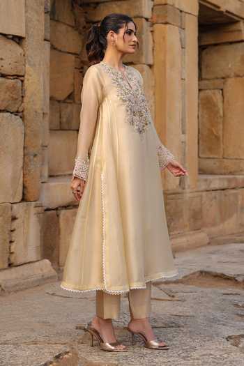 Buy_Label Niti Bothra_Beige Silk, Tencel Embroidery, Pearls, Zari Round Neck Zardozi Kurta And Pant Set 