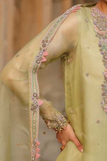 Buy_Label Niti Bothra_Green Silk, Organza, Tencel Pearls, Zari, Embroidery Split Kurta And Pant Set _Online
