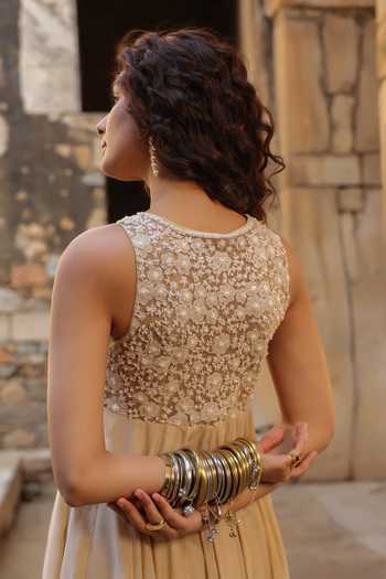 Buy_Label Niti Bothra_Ivory Silk, Modal, Organza Pearls, Applique, Embroidery V-neck Anarkali Set _Online