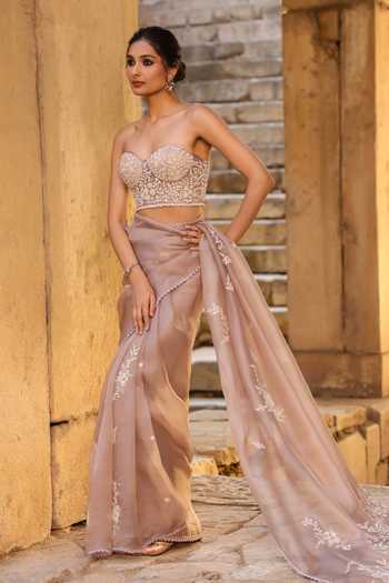 Shop_Label Niti Bothra_Brown Organza Embroidery, Pearls, Applique Sweetheart Neck Saree Set 