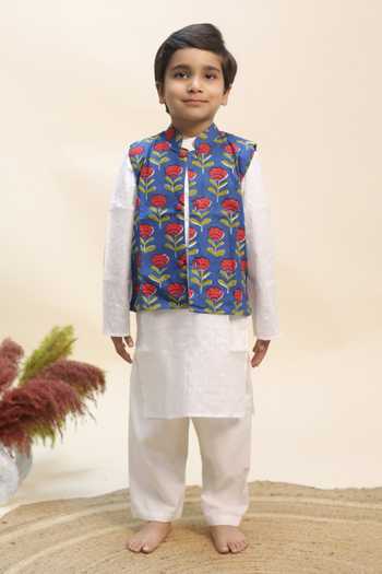 Kalp_Blue Cotton Royal Bloom Print Bundi Kurta Set _Online_at_Aza_Fashions