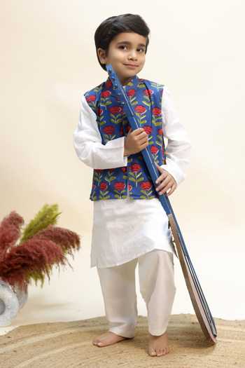 Buy_Kalp_Blue Cotton Royal Bloom Print Bundi Kurta Set _at_Aza_Fashions