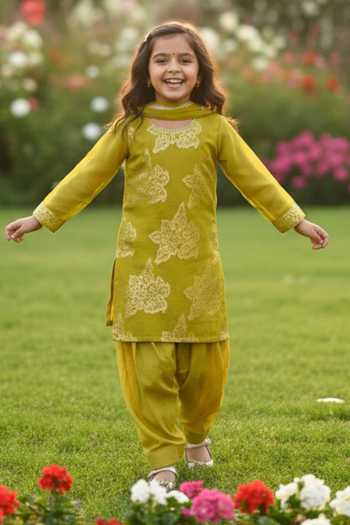 Buy_JILMIL DREAMWEAR_Yellow Cotton Floral Print Kurta Set _Online_at_Aza_Fashions