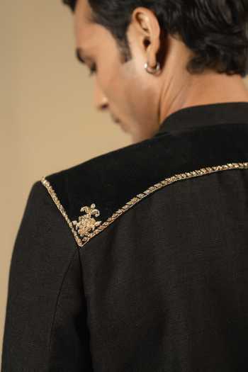Buy_Gaurav katta_Black Linen Zardozi Embroidered Bandhgala 