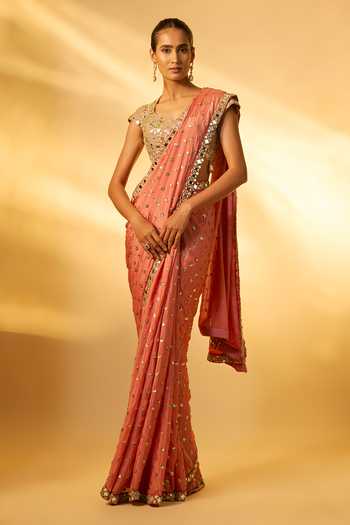 Buy_Vana Ethnics_Pink Crepe, Chinon Sequins, Mirrors V-neck Embellished Saree Set _at_Aza_Fashions