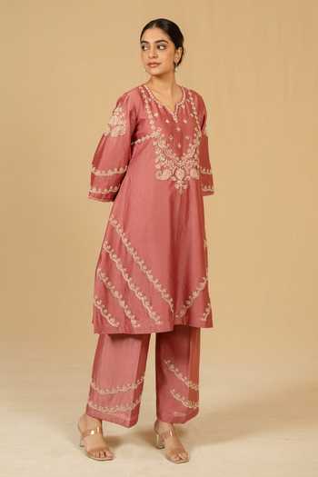 Gaurav katta_Pink Silk, Chanderi Embroidery Split V-neck, Yes Kurta And Pant Set _Online