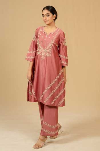 Gaurav katta_Pink Silk, Chanderi Embroidery Split V-neck, Yes Kurta And Pant Set 