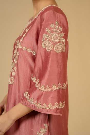 Gaurav katta_Pink Silk, Chanderi Embroidery Split V-neck, Yes Kurta And Pant Set 