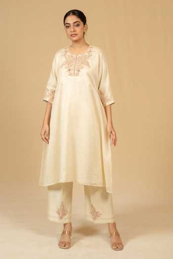 Buy_Gaurav katta_Ivory Silk, Chanderi Embroidery Round Neck, Yes Kurta And Pant Set _at_Aza_Fashions