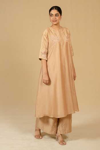 Buy_Gaurav katta_Beige Silk, Chanderi Embroidery Round Neck Kurta And Pant Set 
