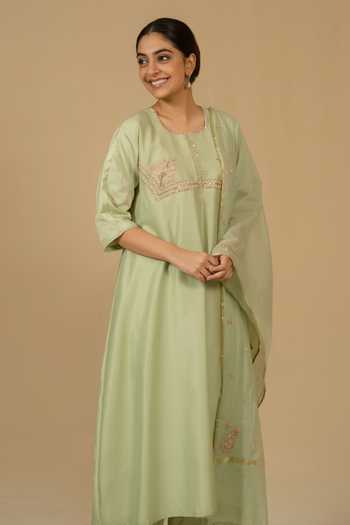 Buy_Gaurav katta_Green Silk, Chanderi Embroidery Square Neck Kurta And Pant Set _Online_at_Aza_Fashions