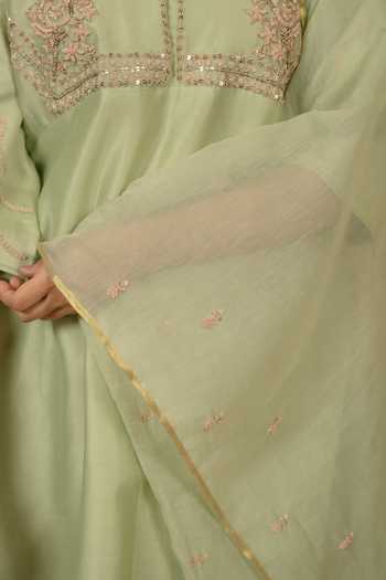 Buy_Gaurav katta_Green Silk, Chanderi Embroidery Square Neck Kurta And Pant Set _Online