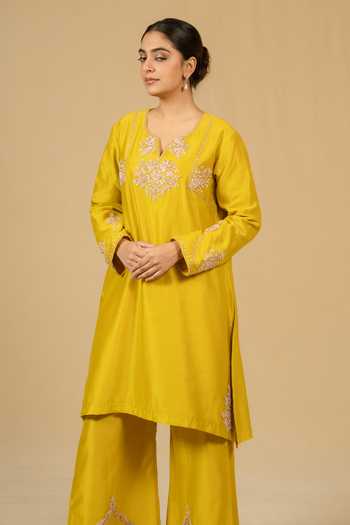 Buy_Gaurav katta_Yellow Silk, Chanderi Embroidery V-neck, Yes Kurta And Pant Set _Online_at_Aza_Fashions