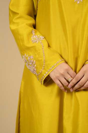 Gaurav katta_Yellow Silk, Chanderi Embroidery V-neck, Yes Kurta And Pant Set _Online