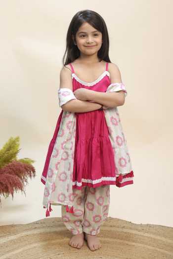 Buy_Kalp_Pink Cotton Lace, Tassels Rose Petal Bloom Kurta Set _at_Aza_Fashions