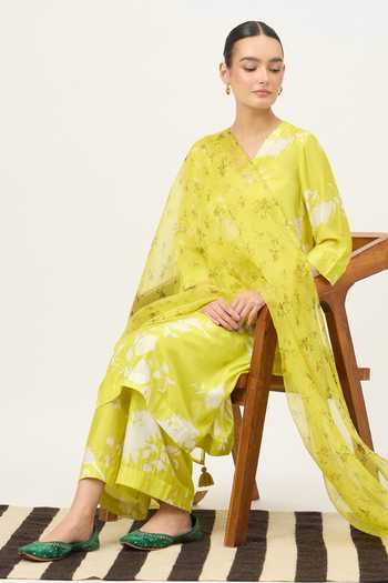 Buy_Dot_Green Silk, Cotton, Organza V-neck, Yes Bloom Print Kurta Set _Online_at_Aza_Fashions
