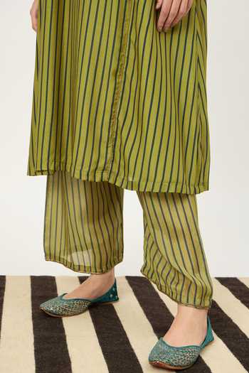 Dot_Green Silk, Cotton Nakshi Embroidery Round Striped Veena Print Kurta And Pant Set _Online_at_Aza_Fashions